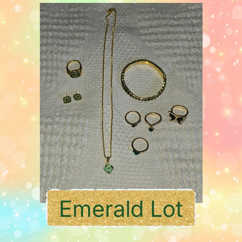 Faux Emerald & Gold Jewelry Lot NWOT